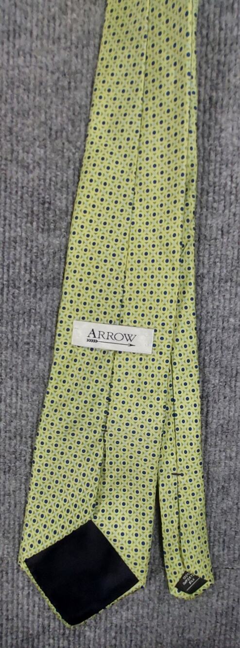 Vintage Arrow Mens Tie 100% Silk Light Green Blue Geometric Dot Medallion